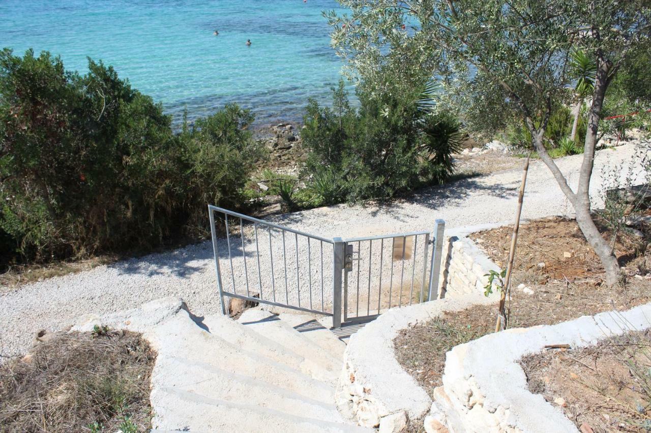 Apartments Andrea Vela Luka Buitenkant foto