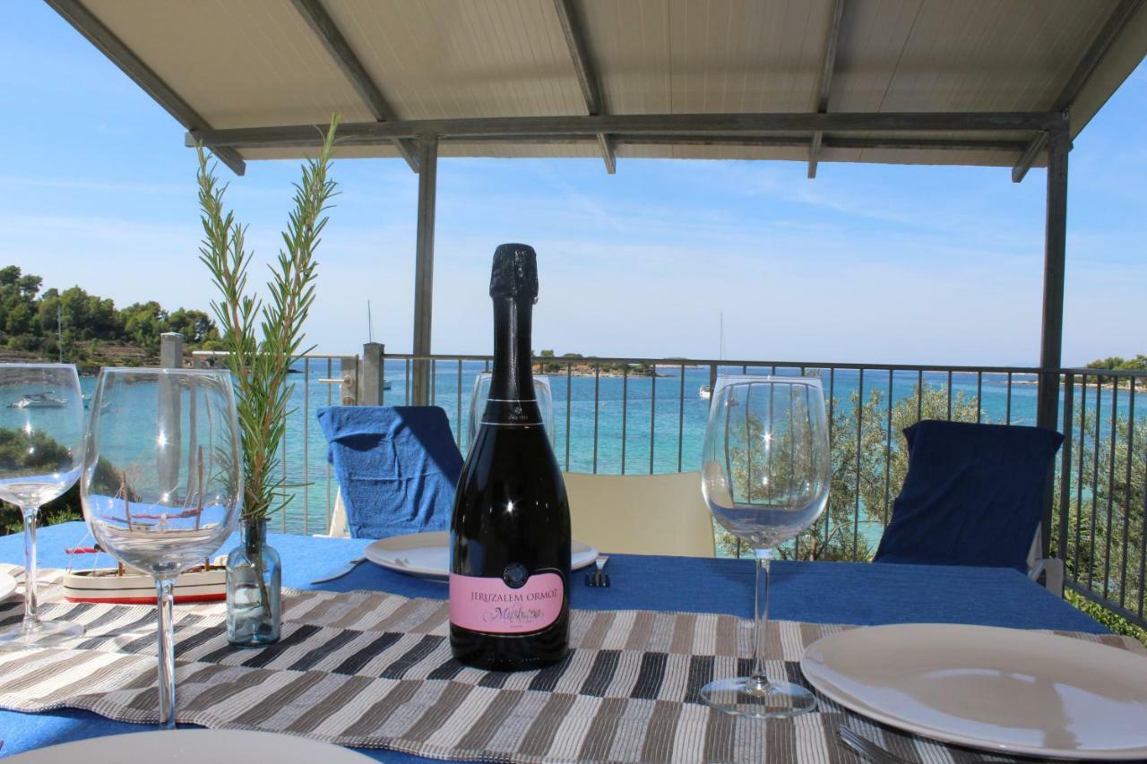 Apartments Andrea Vela Luka Buitenkant foto